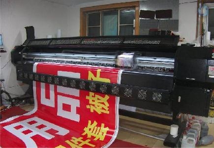 泸州喷绘广告分辨率是多少？